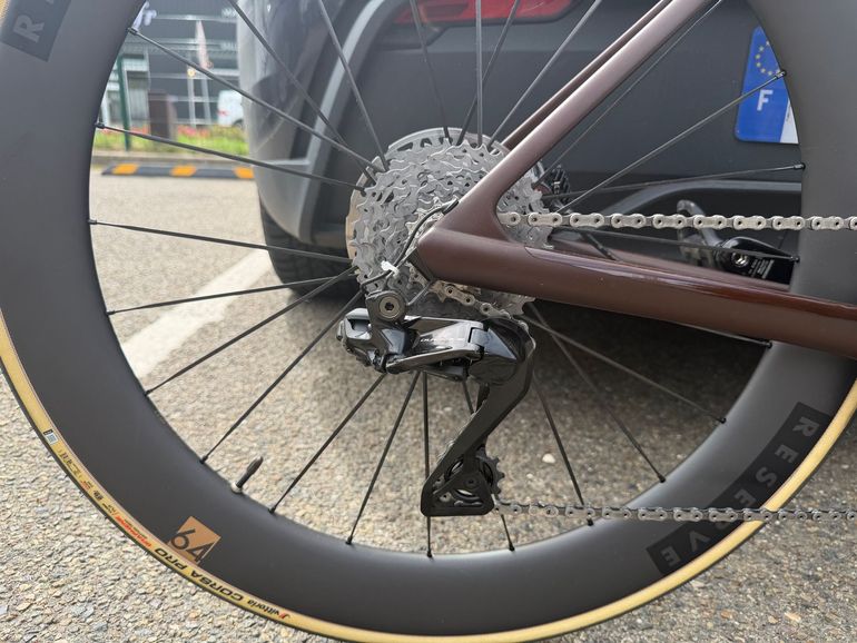 Used BMC Teammachine R Shimano Dura Ace Di2 2025 Road & Gravel, Red — image 5 of 5