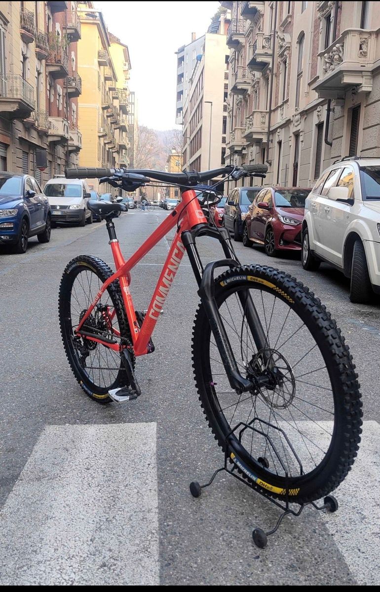 Used Commencal META HT AM RACE 29 2023 2023 Mountainbike — image 2 of 3