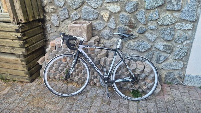 Used vektor Vektor Custom Shimano 105 2020 Road & Gravel — image 1 of 3