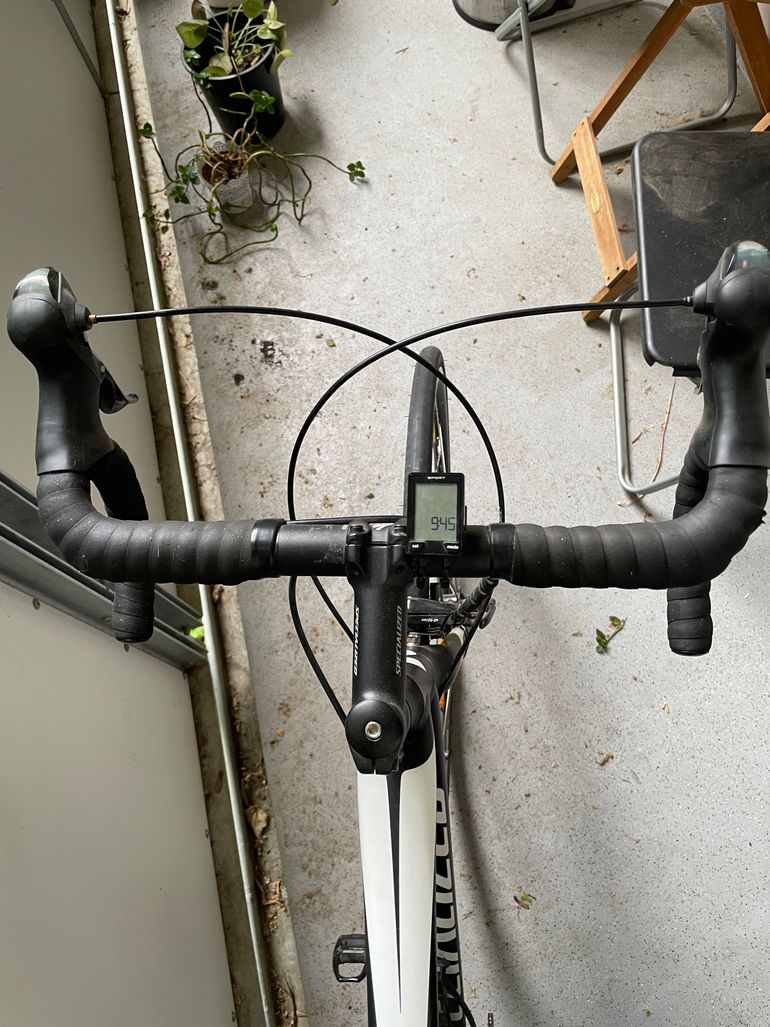 Used Specialized Allez E5 Sport 2016 2016 Road & Gravel, Black — image 2 of 6