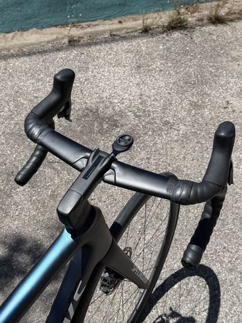 Used Specialized S-Works Tarmac SL8 - SRAM Red eTap AXS 2024 2024 Road & Gravel — image 4 of 13