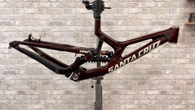 Used Santa Cruz V10 Frame / Carbon CC 2023 Frameset 2023 Mountainbike — image 1 of 5