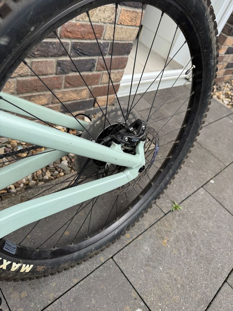 Used Focus JAM 6.8 2024 2024 Mountainbike, Verde — image 4 of 8