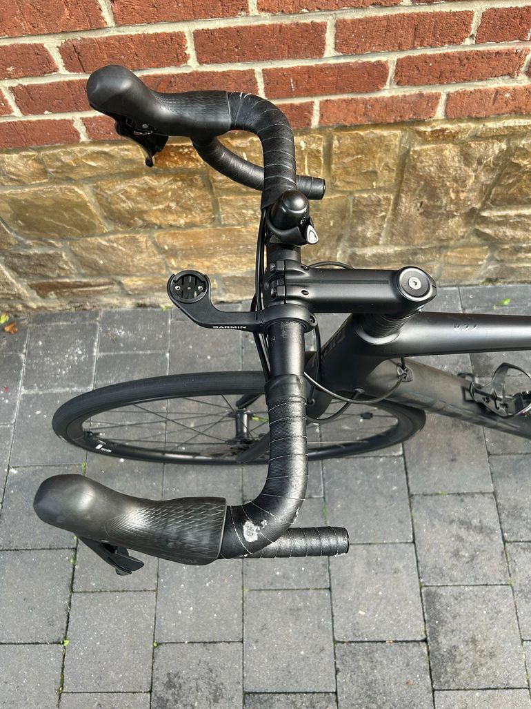 Used Giant TCR Advanced 2 Disc 2021 2021 Road & Gravel, Black — image 9 of 11