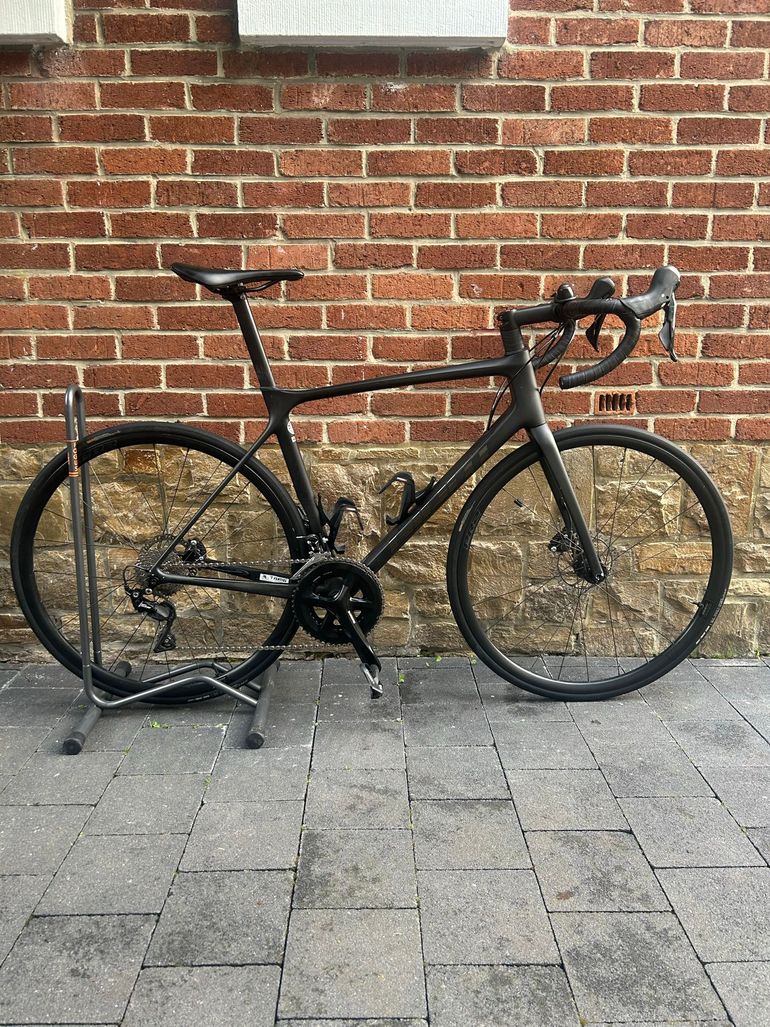 Used Giant TCR Advanced 2 Disc 2021 2021 Road & Gravel, Black — image 2 of 11