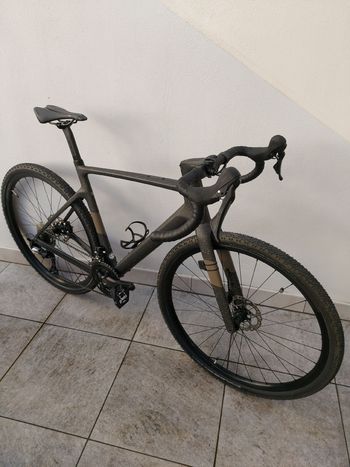 Used Scott Addict Gravel 40 2024 2024 Road & Gravel — image 4 of 7