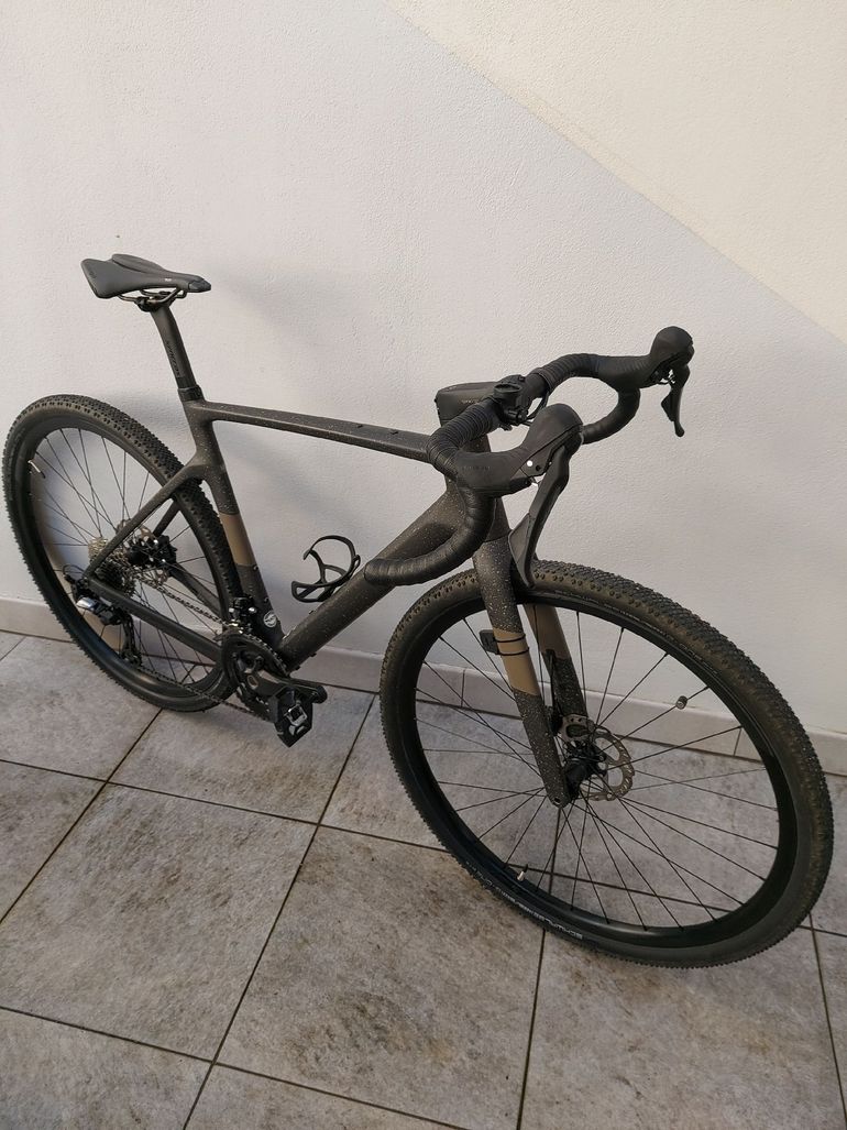 Used Scott Addict Gravel 40 2024 2024 Road & Gravel — image 4 of 7