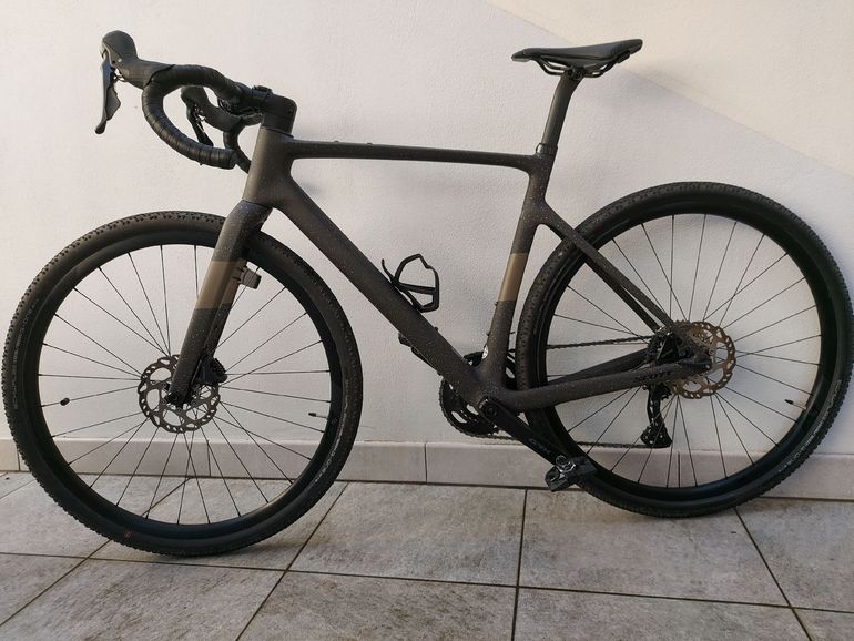 Used Scott Addict Gravel 40 2024 2024 Road & Gravel — image 2 of 7