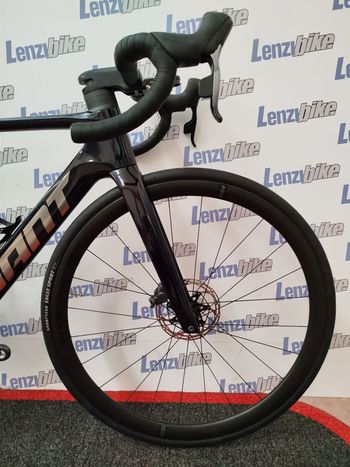 Used Giant Giant Propel 2024 Road & Gravel, Black — image 5 of 7