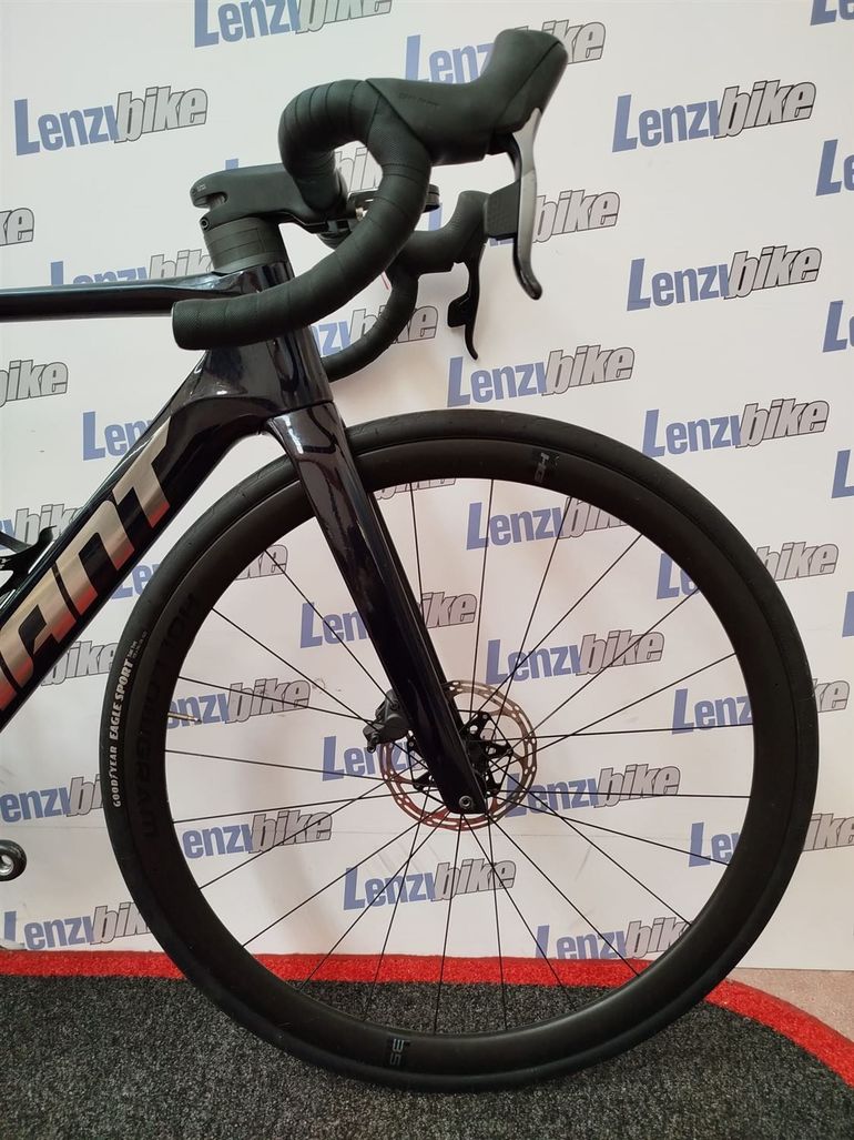 Used Giant Giant Propel 2024 Road & Gravel, Black — image 5 of 7