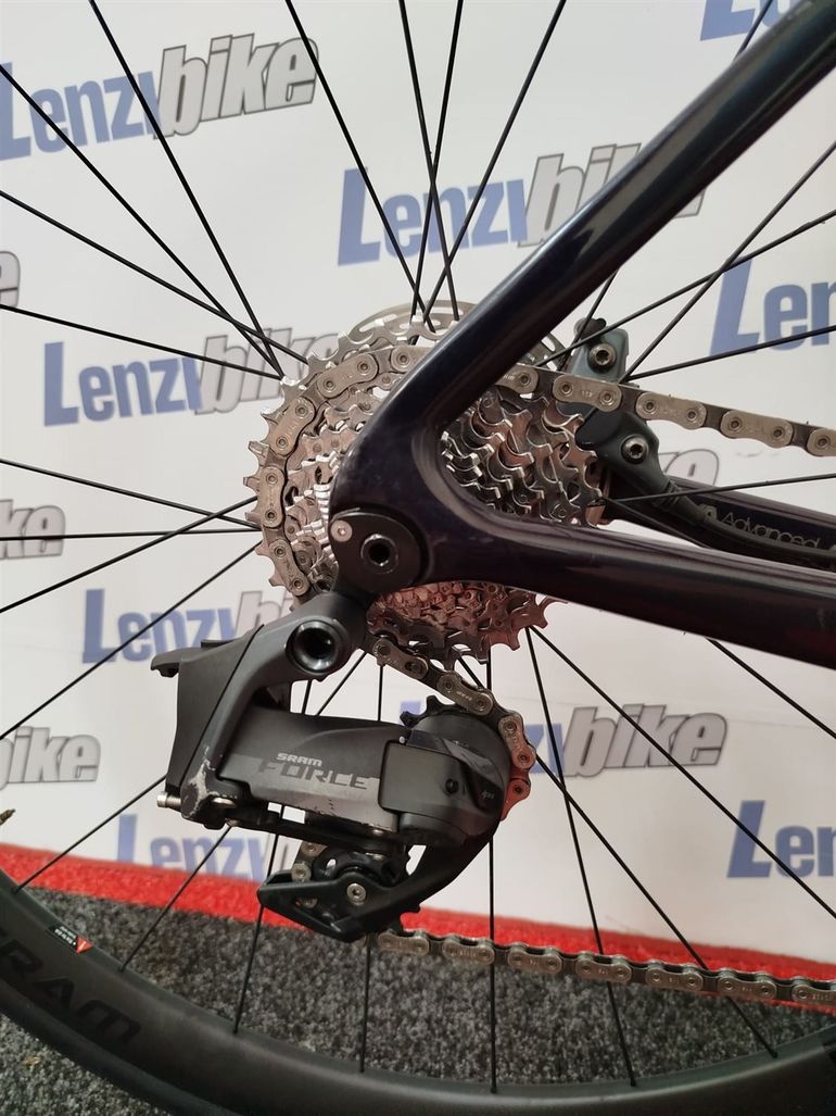 Used Giant Giant Propel 2024 Road & Gravel, Black — image 2 of 7