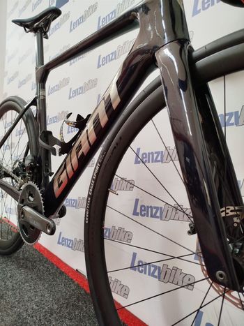 Used Giant Giant Propel 2024 Road & Gravel, Black — image 6 of 7