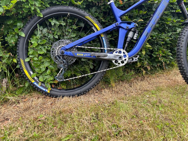Used Trek Slash 8 Gen 5 2023 2023 Mountainbike, Blau, 29 — image 5 of 7