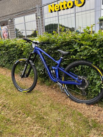 Used Trek Slash 8 Gen 5 2023 2023 VTT