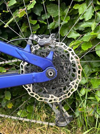 Used Trek Slash 8 Gen 5 2023 2023 Mountainbike, Blau, 29 — image 3 of 7