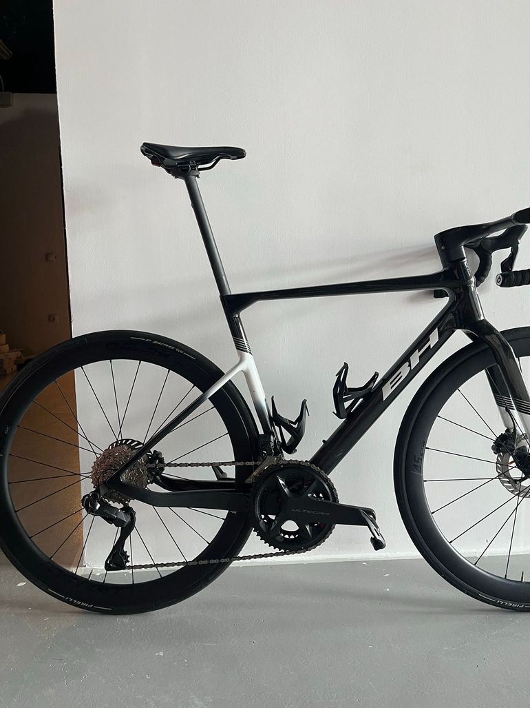 BH Bikes Ultralight Shimano Ultegra Di2 2027 Road & Gravel de segunda mano, Negro — imagen 1 de 5