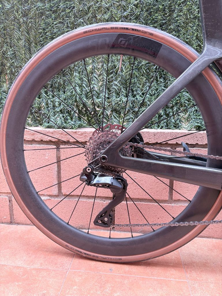 Used Scott Foil Shimano 105 Di2 2023 Road & Gravel, Black — image 2 of 17