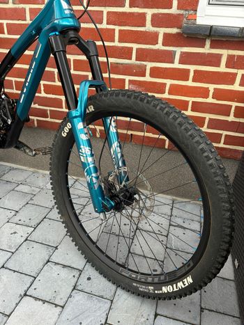 Used Evil Insurgent LB / GX Eagle 2020 2020 Mountainbike, Black, 27.5 — image 3 of 5