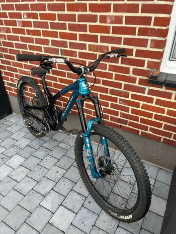 Used Evil Insurgent LB / GX Eagle 2020 2020 Mountainbike, Black, 27.5 — image 5 of 5