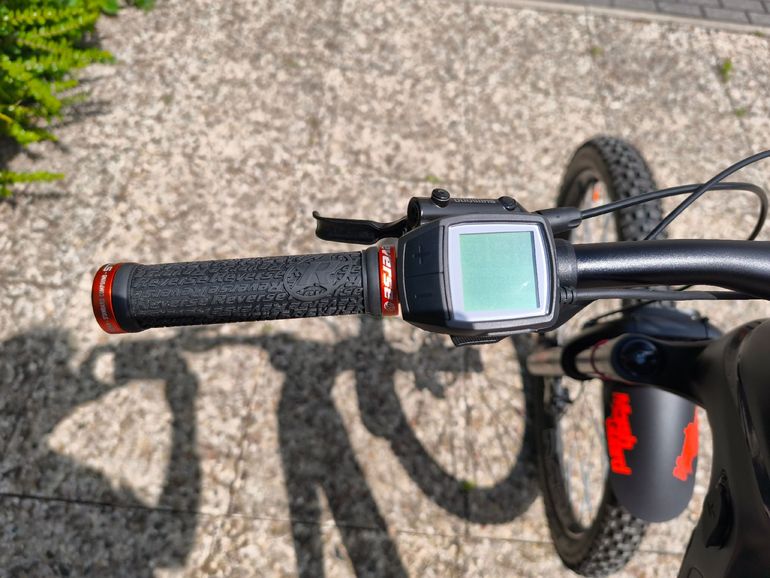 Used BULLS Sonic EVO AM 3 Carbon 2020 2020 Mountainbike, Black, 27.5 — image 7 of 11