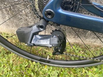 Used Scott Addict RC 20 2021 Road & Gravel — image 6 of 10