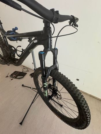 Used Giant Trance X 2 2024 2024 Mountainbike, Black — image 3 of 5