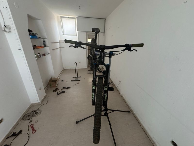 Tweedehands Giant Trance X 2 2024 2024 Mountainbike — afbeelding 4 van 5