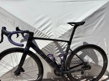Used Scott Addict RC 2025 Road & Gravel — image 2 of 5