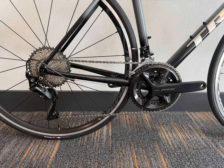 Used Trek Emonda ALR 5 Rim Brake 2022 2022 Road & Gravel, Light Gray — image 3 of 7