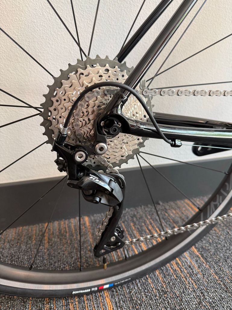 Used Trek Emonda ALR 5 Rim Brake 2022 2022 Road & Gravel, Light Gray — image 5 of 7