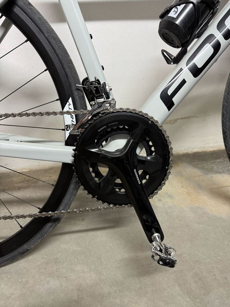 Used Focus IZALCO MAX DISC 8.6 2021 2021 Road & Gravel, Gris claro — image 7 of 7