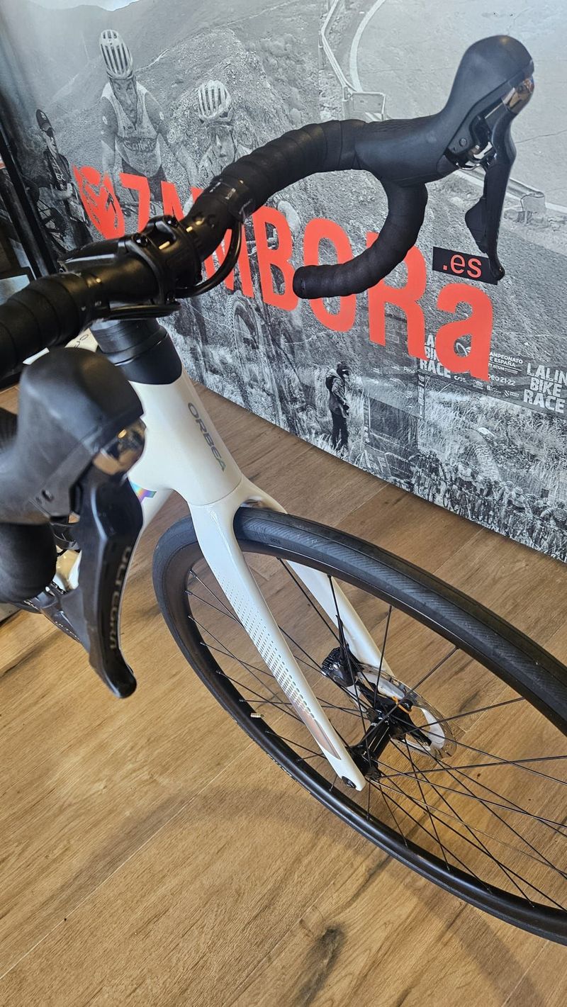 Used Orbea ORCA M20 2021 2021 Road & Gravel, White — image 7 of 7