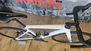 Used Orbea ORCA M20 2021 2021 Road & Gravel, White — image 2 of 7