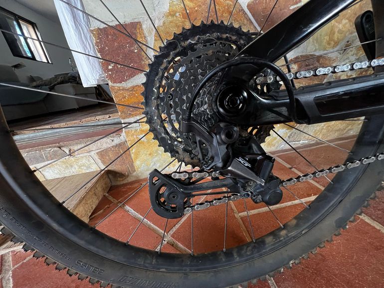 Used Trek Fuel EX 9.8 XT Gen 6 2024 2024 Mountainbike, Black, 29 — image 3 of 11