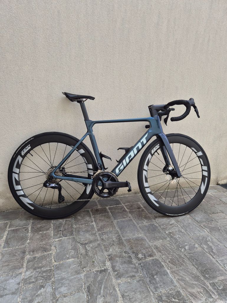 Used Giant Propel Advanced Pro 0 Di2 2025 2025 Road & Gravel, Blue — image 2 of 7