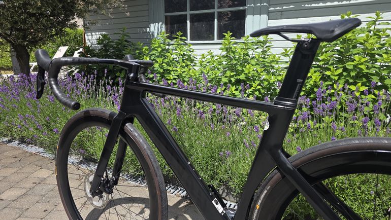Used Canyon Aeroad CF SLX 7 AXS 2024 2024 Road & Gravel, Black — image 16 of 18