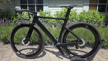 Used Canyon Aeroad CF SLX 7 AXS 2024 2024 Road & Gravel, Black — image 17 of 18