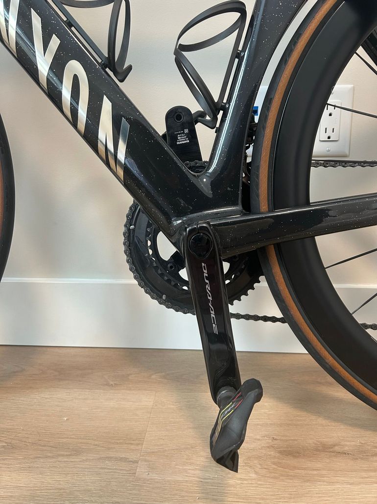 Used Canyon Aeroad CFR Di2 2025 2025 Road & Gravel, Black — image 6 of 7