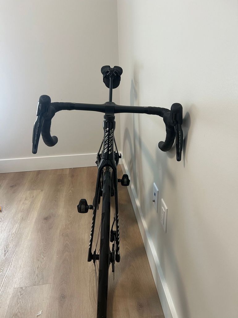 Used Canyon Aeroad CFR Di2 2025 2025 Road & Gravel, Black — image 4 of 7