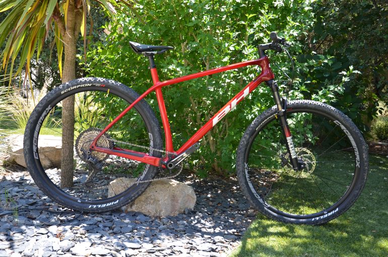 Used BH BH Ultimate Shimano Deore XT 2022 Mountainbike, Rot — image 1 of 5