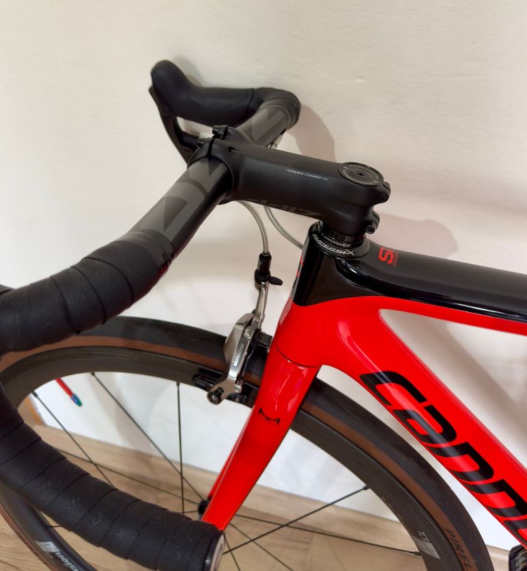 Used Cannondale SuperSix EVO Red eTap 2019 2019 Road & Gravel, Rojo — image 10 of 18