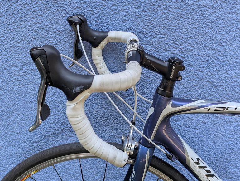 Used Specialized Tarmac Elite Mid-Compact 2012 2012 Road & Gravel, Blue — image 12 of 14