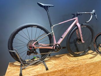 Used Mondraker ARID Carbon R 2026 2026 Road & Gravel, Light Gray — image 3 of 9