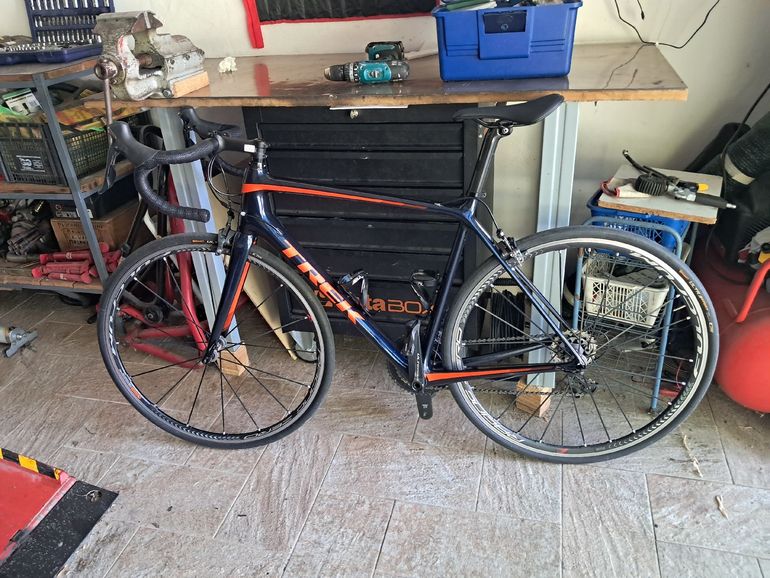 Used Trek Émonda SL 6 2020 2020 Road & Gravel — image 2 of 7