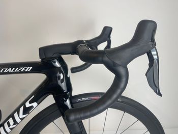 Used Specialized S-Works Tarmac SL8 - Shimano Dura-Ace Di2 2025 2025 Road & Gravel — image 11 of 18