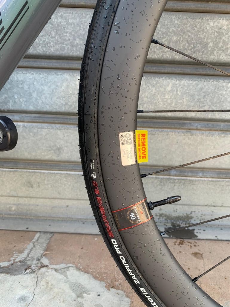 Used Scott Contessa Addict SE 2024 2024 Road & Gravel, Gris claro — image 8 of 8