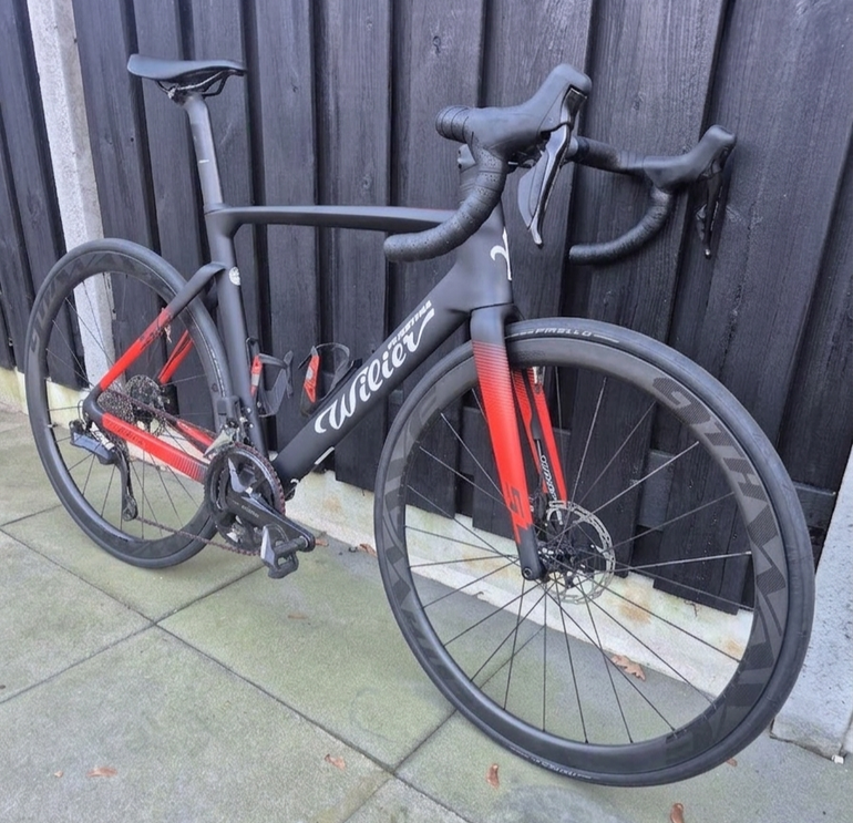 Used Wilier Cento10 SL - SHIMANO 105 Di2 2024 2024 Road & Gravel, Negro — image 4 of 4