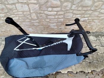 Used Factor OSTRO VAM - Frameset Premium 2026 Frameset 2026 Road & Gravel — image 2 of 3
