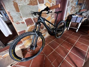 Used Cannondale Jekyll 2 2024 2024 Mountainbike — image 2 of 14