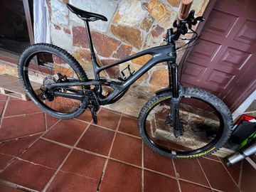 Used Cannondale Jekyll 2 2024 2024 Mountainbike, Black, 29 — image 11 of 14